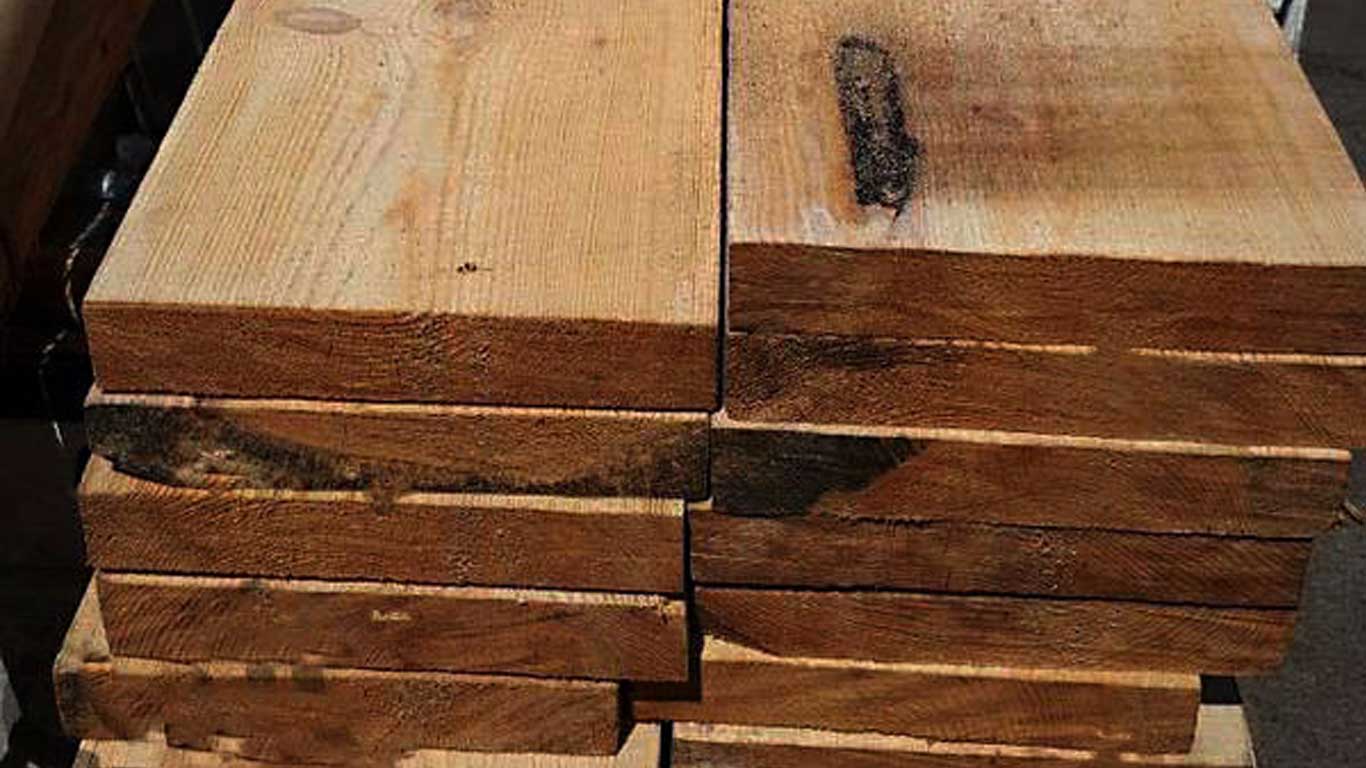 ویژگی‌های تخته بنایی